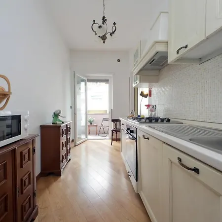 4bnb - Cipro Vatican *