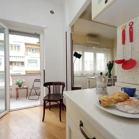 4bnb - Cipro Vatican *